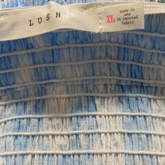 Lush Blue/White swirl crop top, size XL - Picture 3 of 3